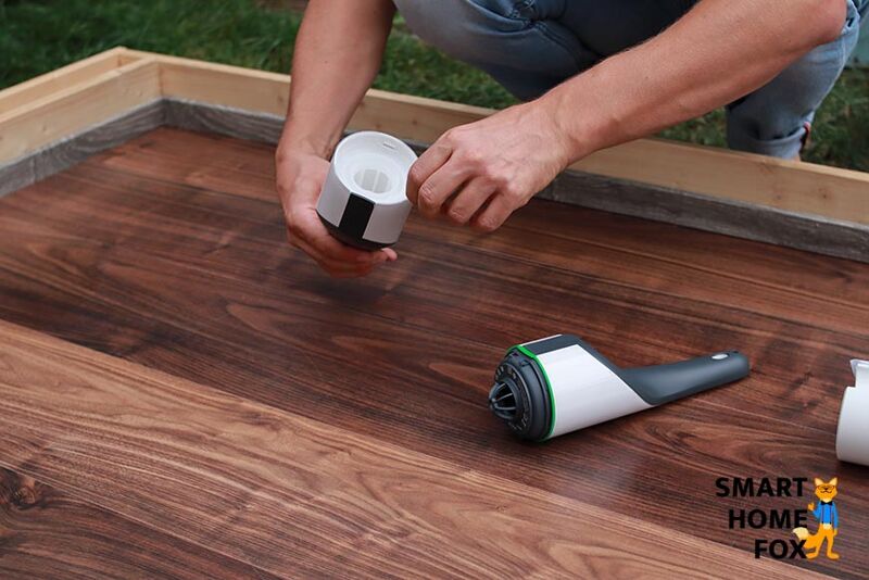 Der Filter und der Schmutzbehälter des VC100